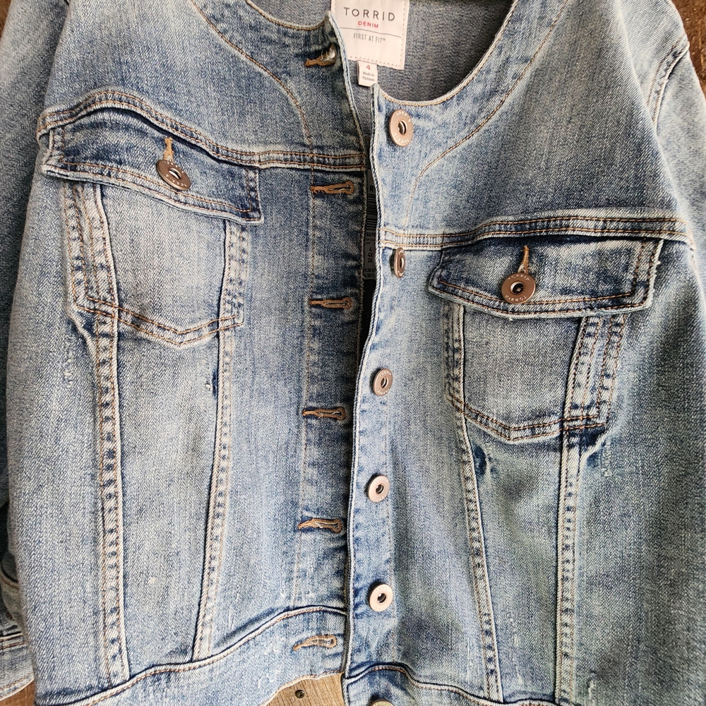 Torrid Blue Jean Jacket - Picture 4 of 4